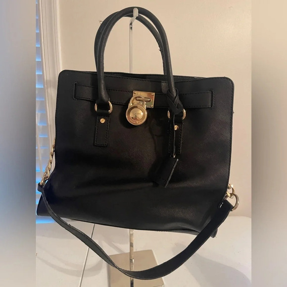 Michael Kors Hamilton Black Large Tote Bag - Picture 2 of 8